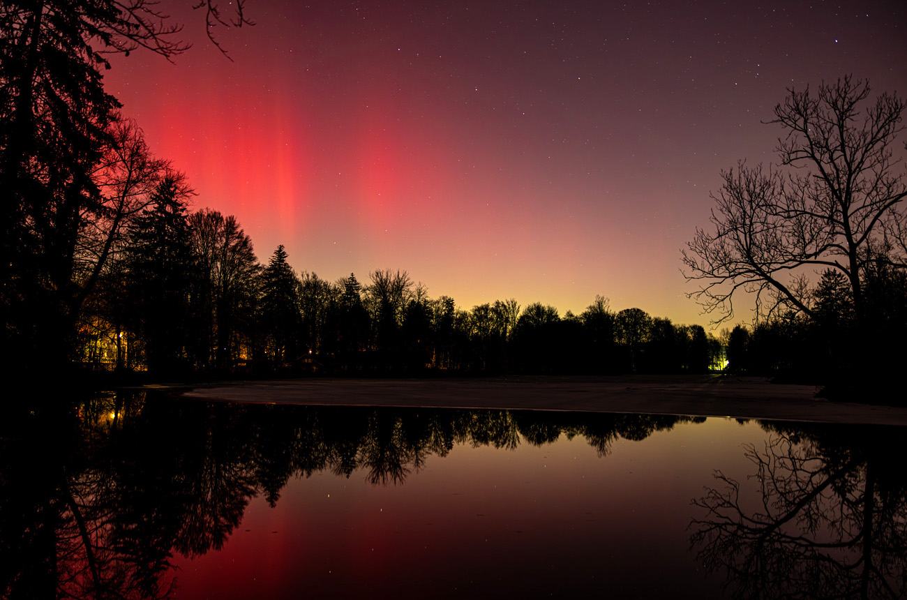 Polarlichter-Schauspiel über dem Hinterbrühler See